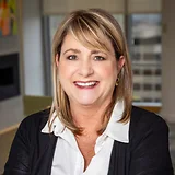 Erika Haupt
