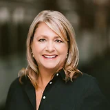 Erika Haupt